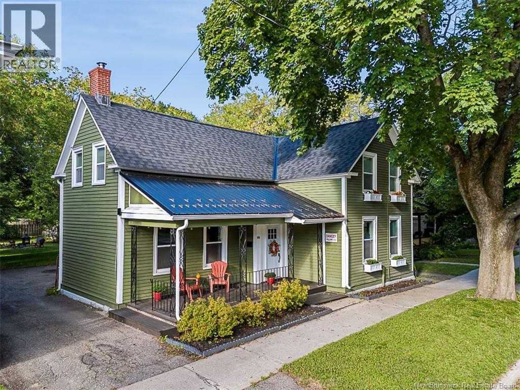 576 Charlotte Street - Image 46