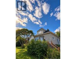 9 Clinton, photo 2