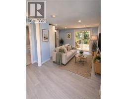 9 Clinton, photo 7