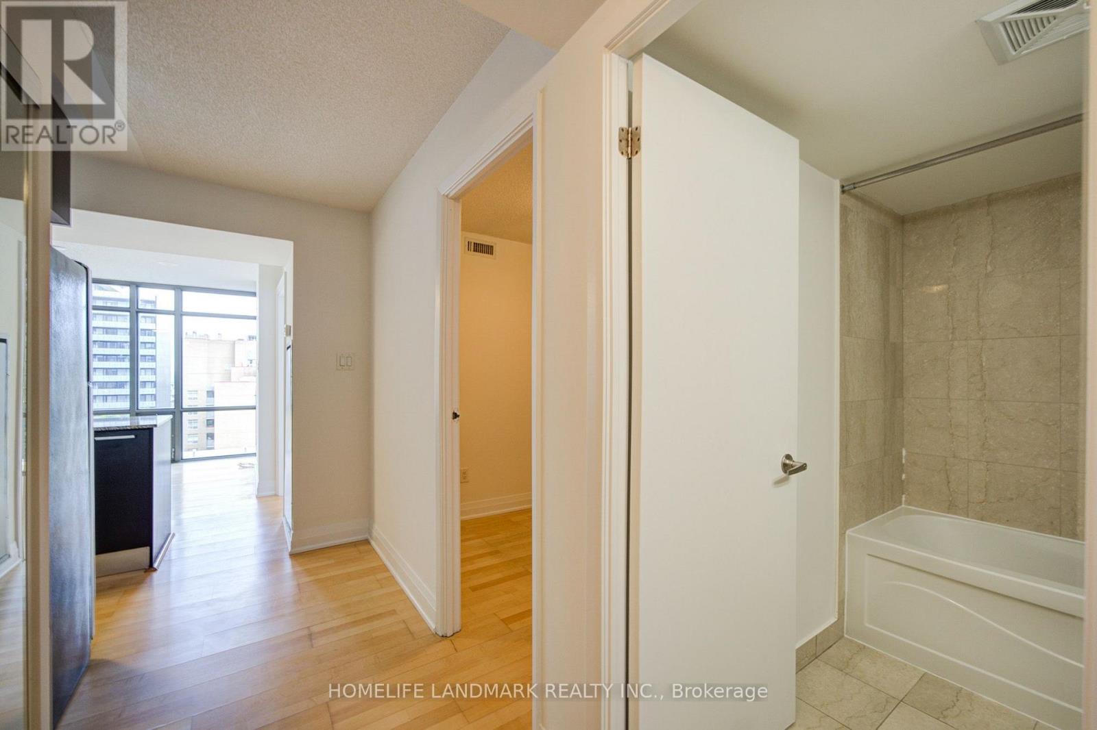 1508 - 38 GRENVILLE STREET, Toronto (Bay Street Corridor) — photo 8