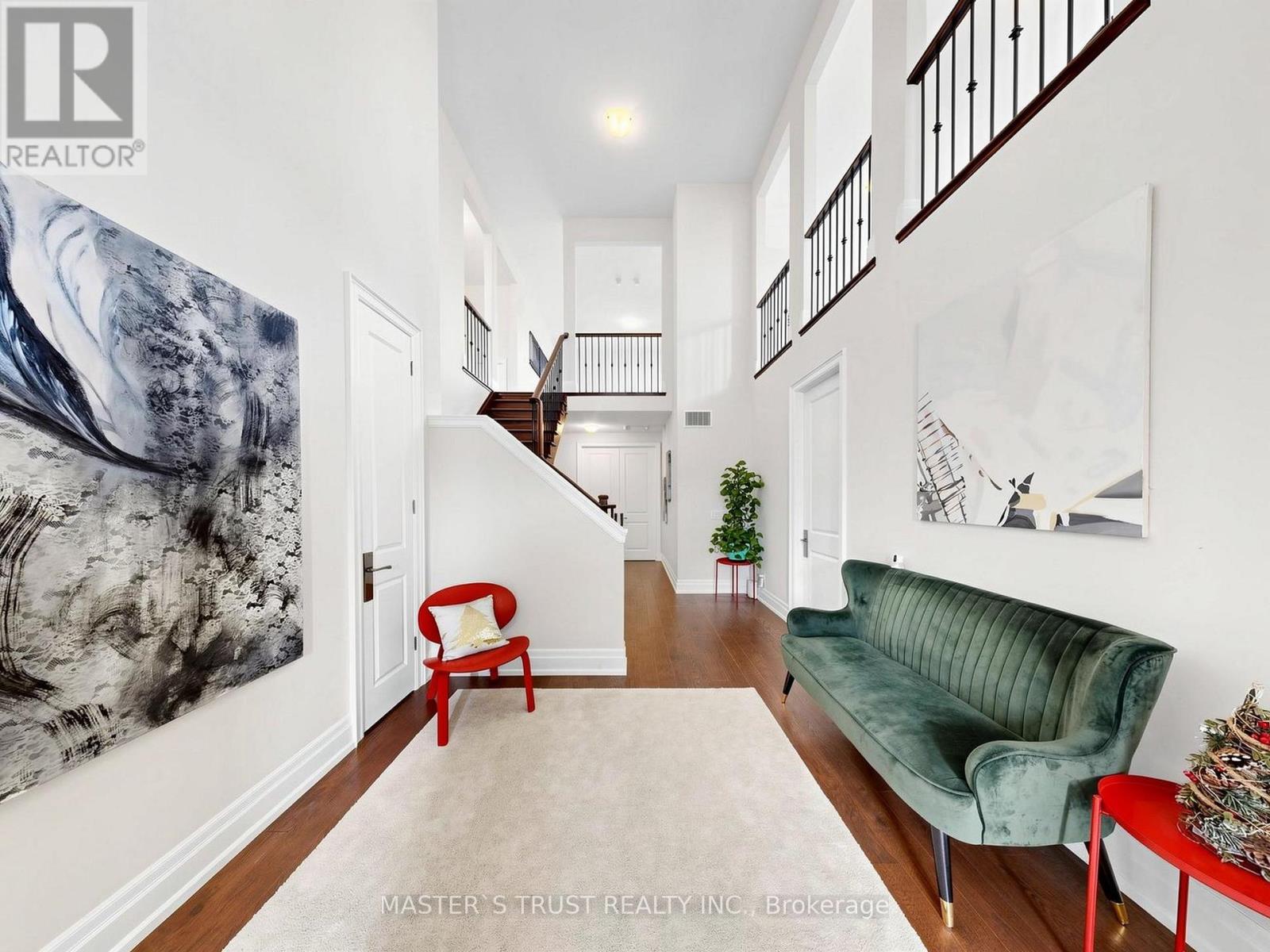 61 GRANGE DRIVE - 37