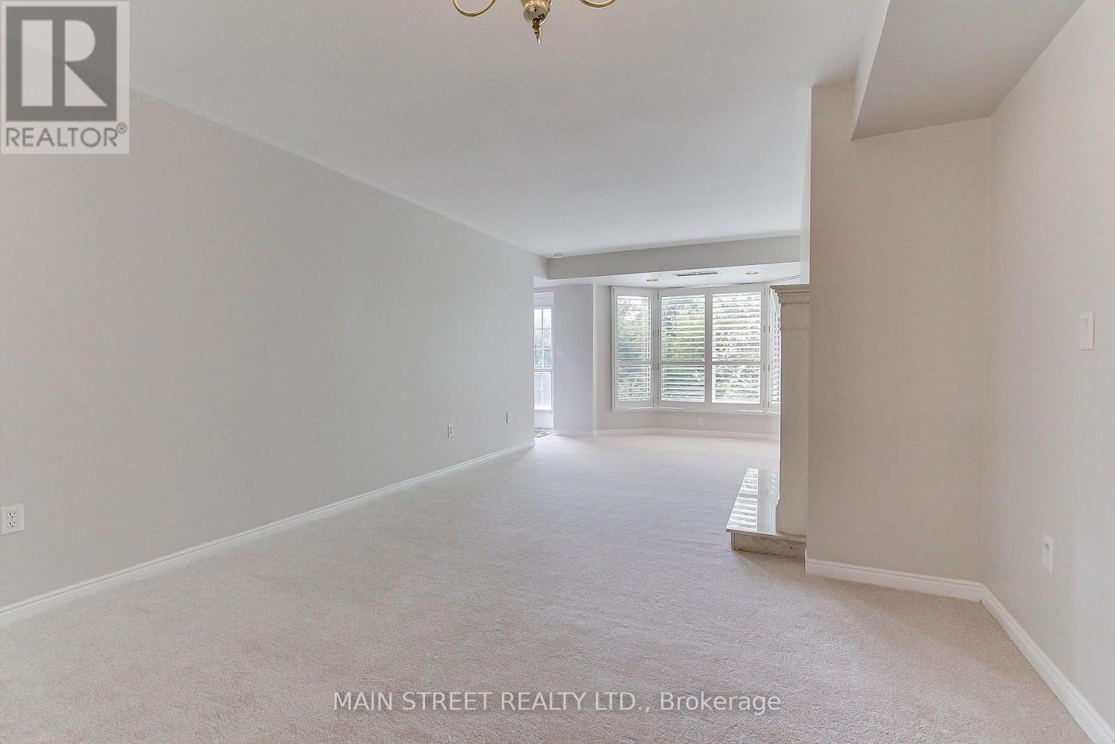 #306 85 WELLINGTON STREET W - 17