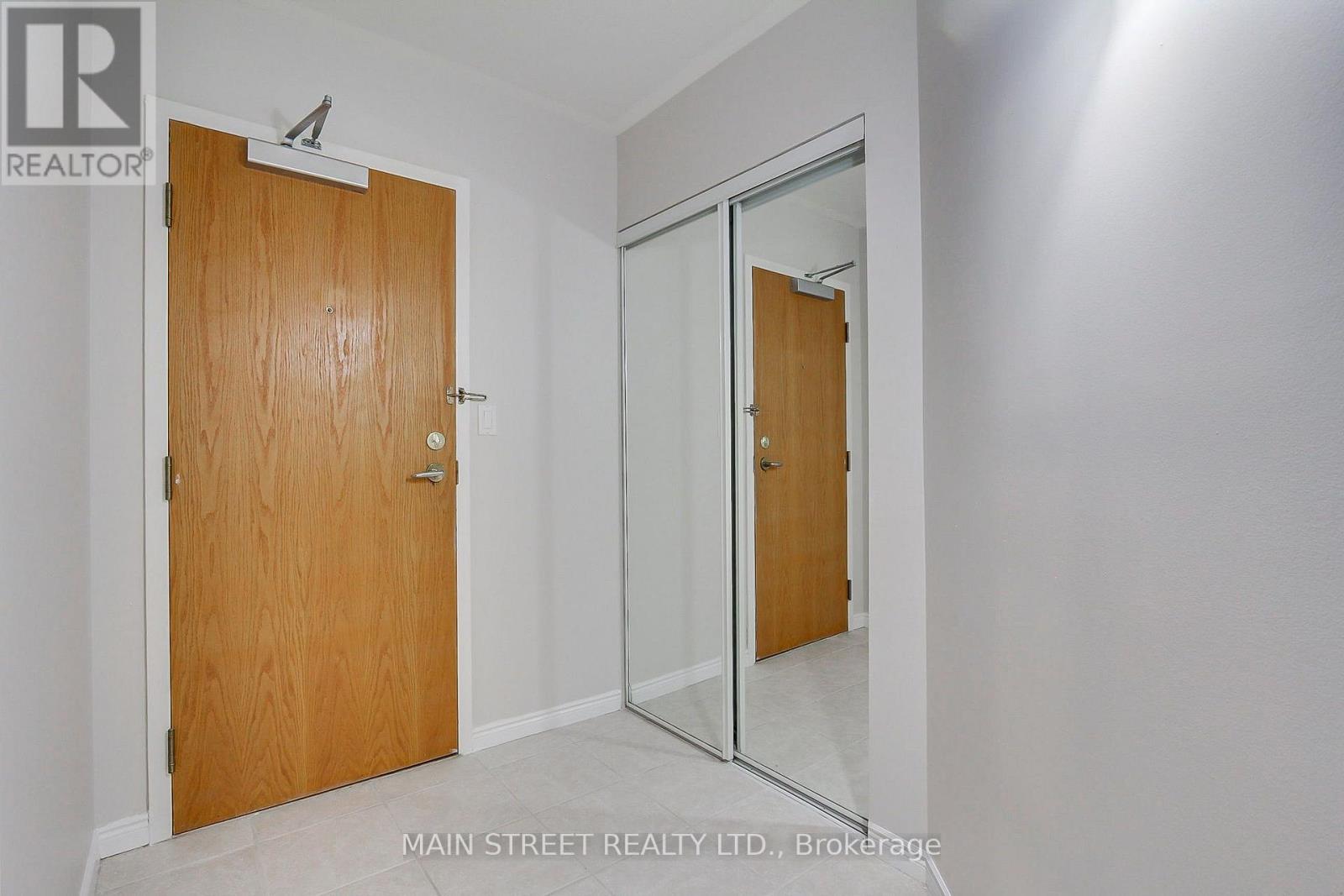 306 - 85 WELLINGTON STREET W, Aurora (Aurora Village) — photo 6