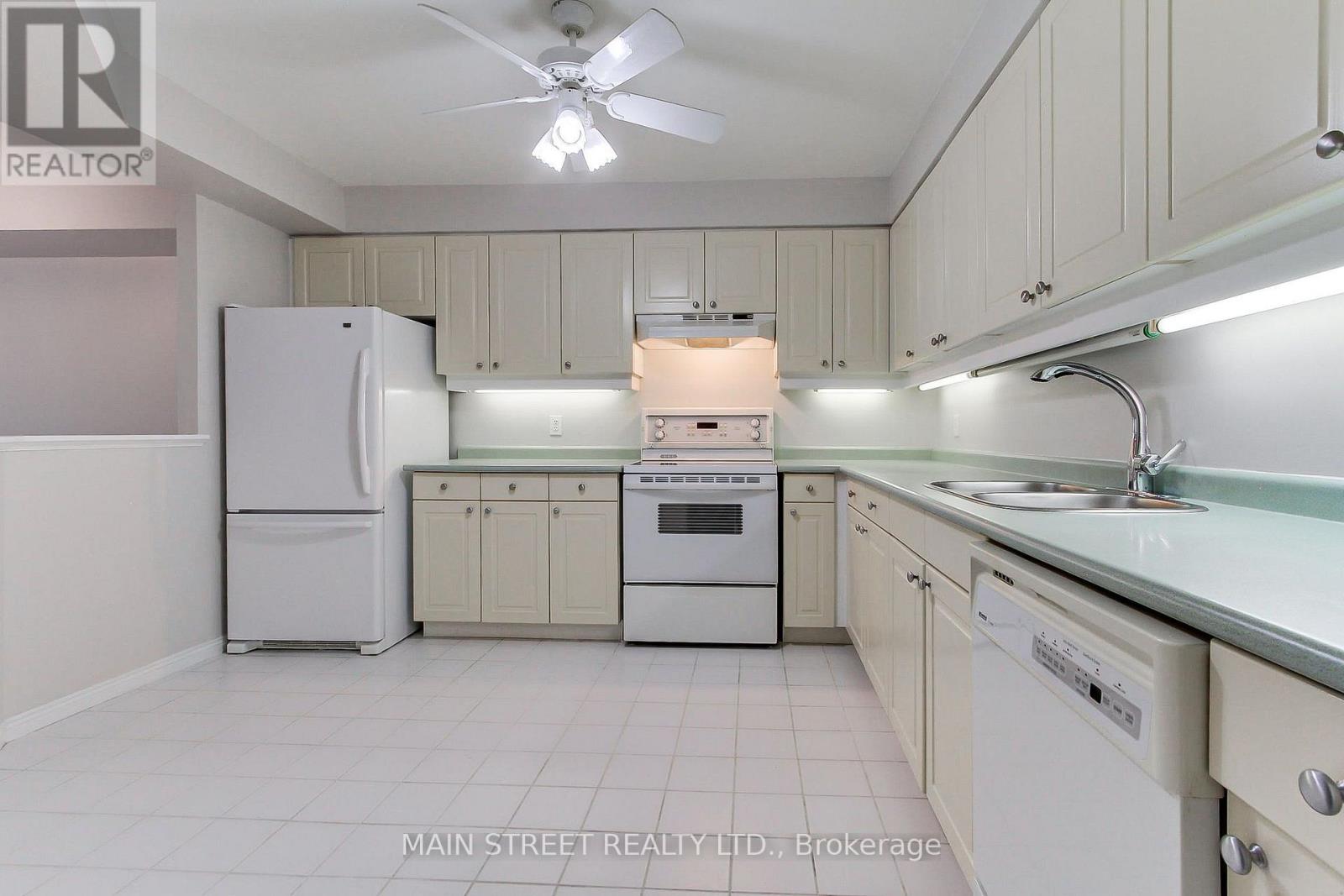 306 - 85 WELLINGTON STREET W, Aurora (Aurora Village) — photo 9
