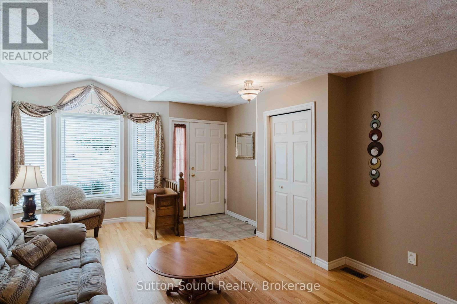 907 9TH A AVENUE E, Owen Sound — photo 2
