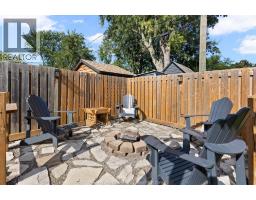 1734 Westcott, Windsor, ON N8Y4C9 Photo 30