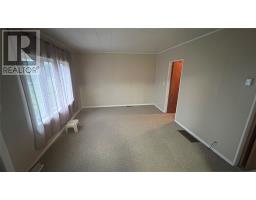 36 Main Road thumbnail 8