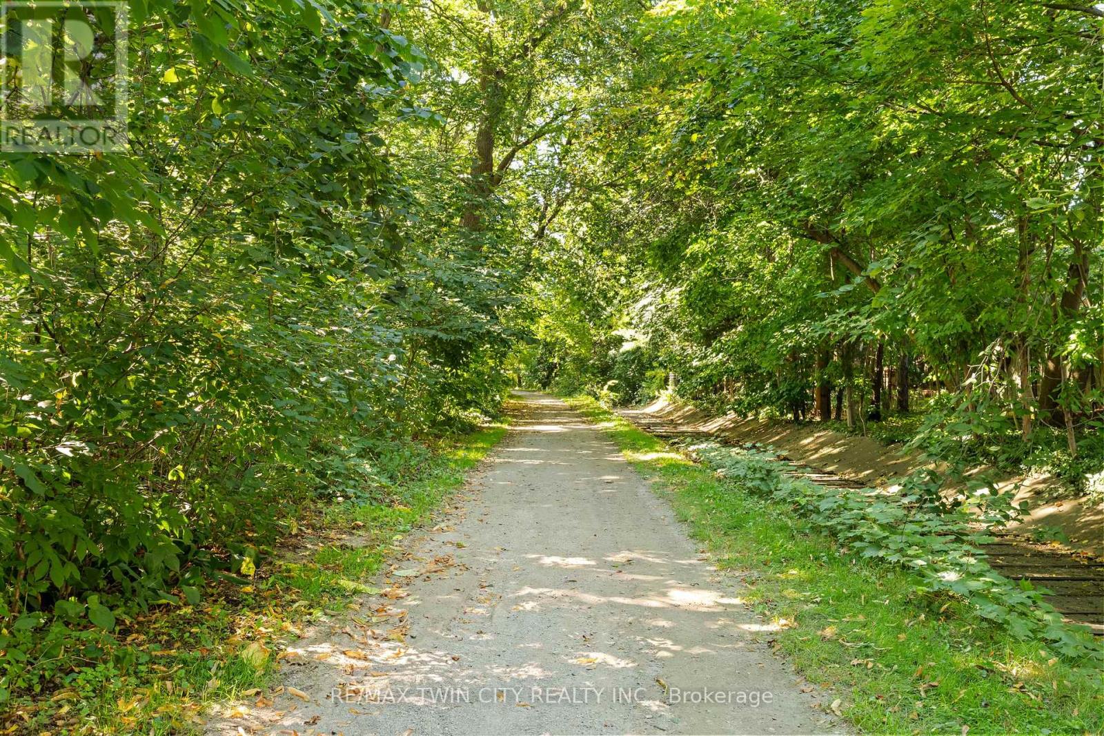 648 BAYHAMPTON CRESCENT - 50