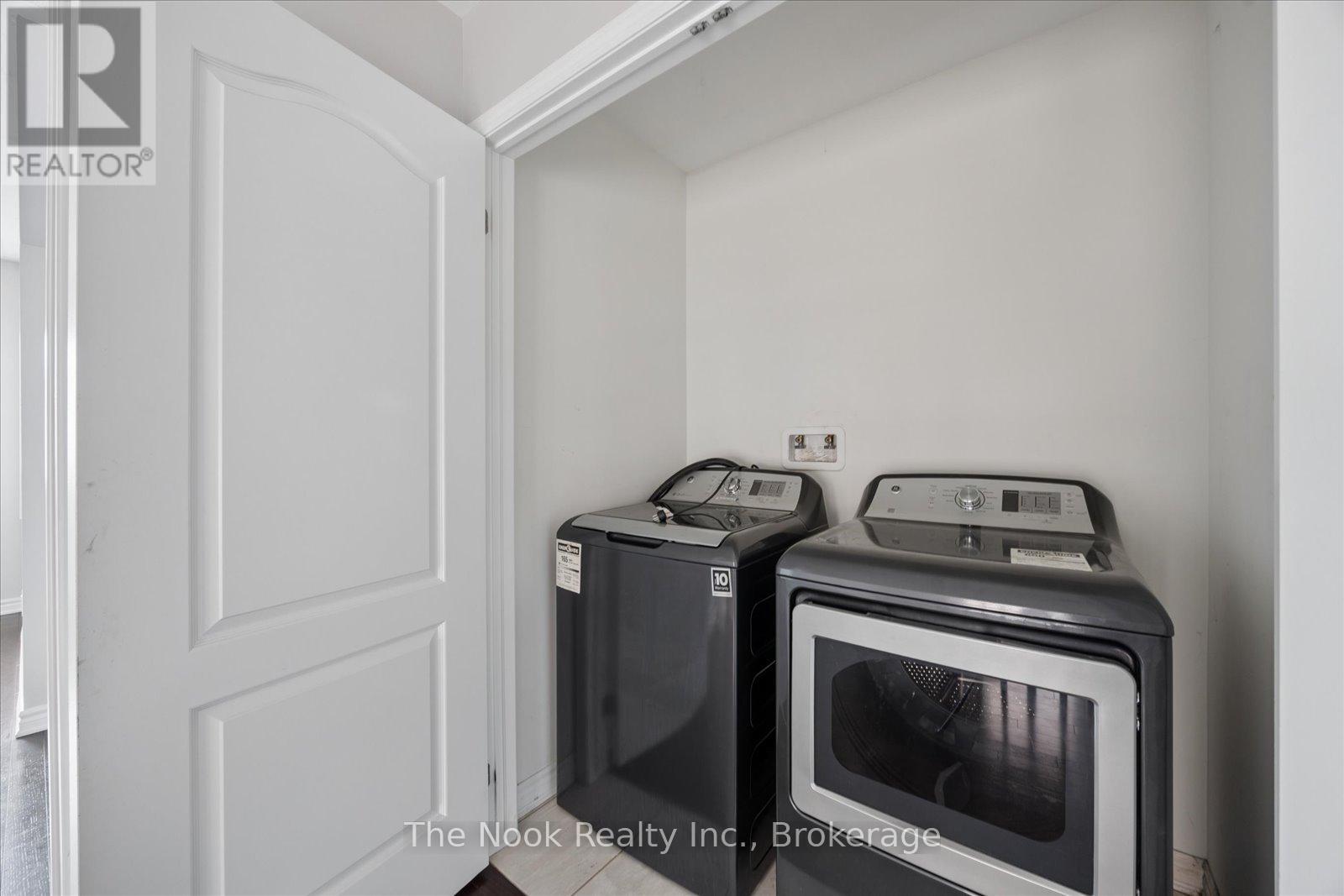 60 WESTFIELD DRIVE - 21