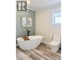 22 21e Avenue, Edmundston, NB E3V2B9 Photo 13