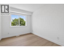 Living room - 3109 15th Avenue, Vernon, BC V1T5G7 Photo 9