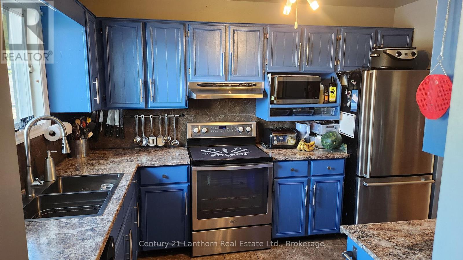 13 LORAINE AVENUE - Image 11