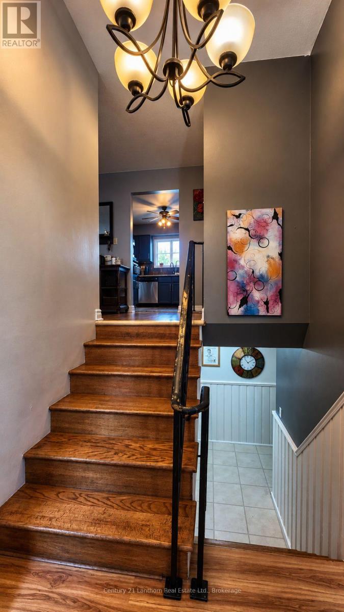13 LORAINE AVENUE - 17