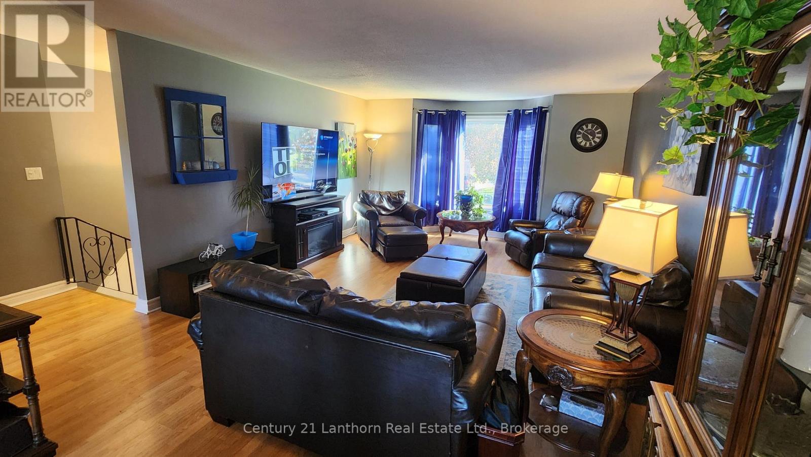 13 LORAINE AVENUE - Image 8
