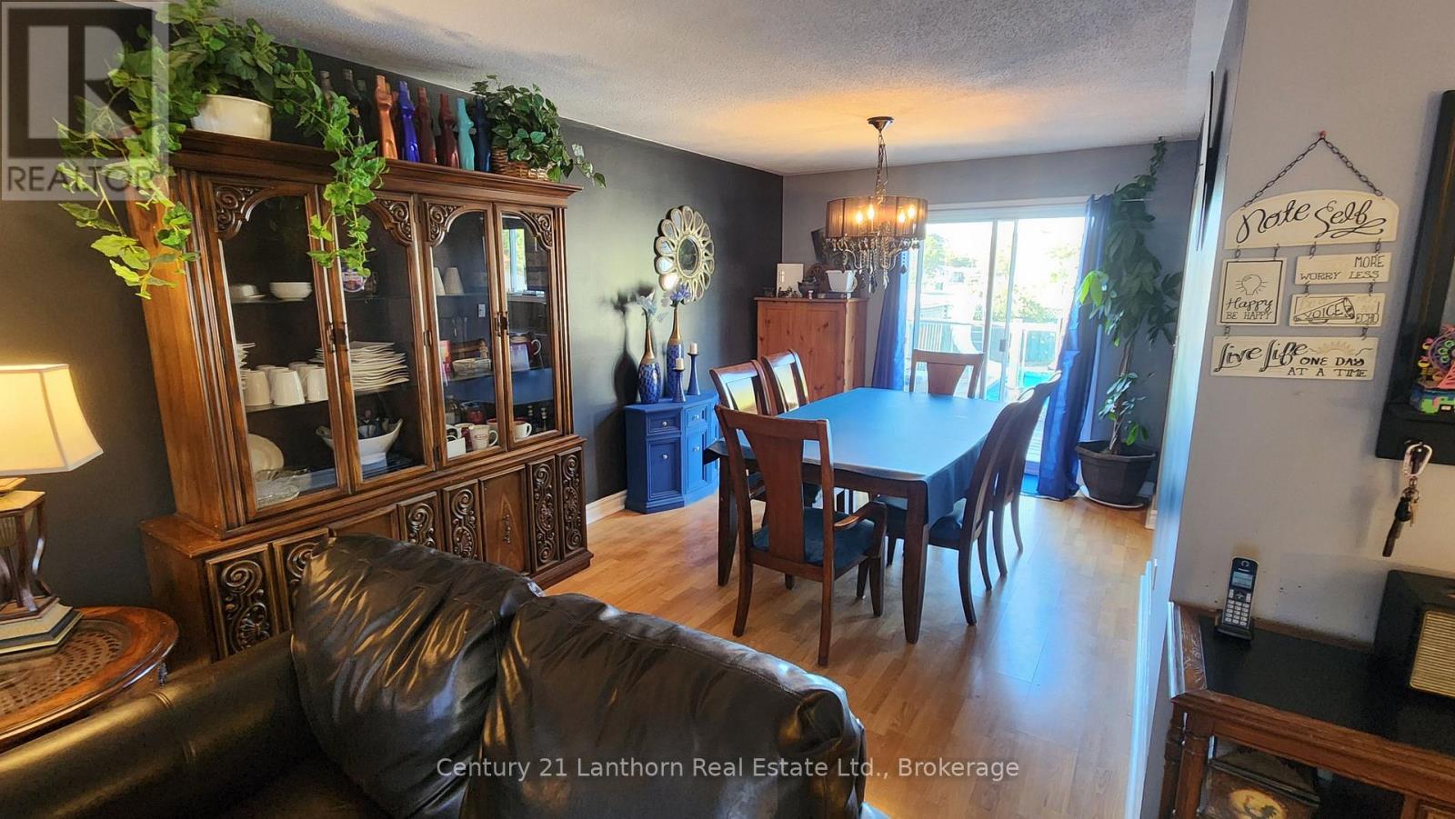 13 LORAINE AVENUE - Image 9