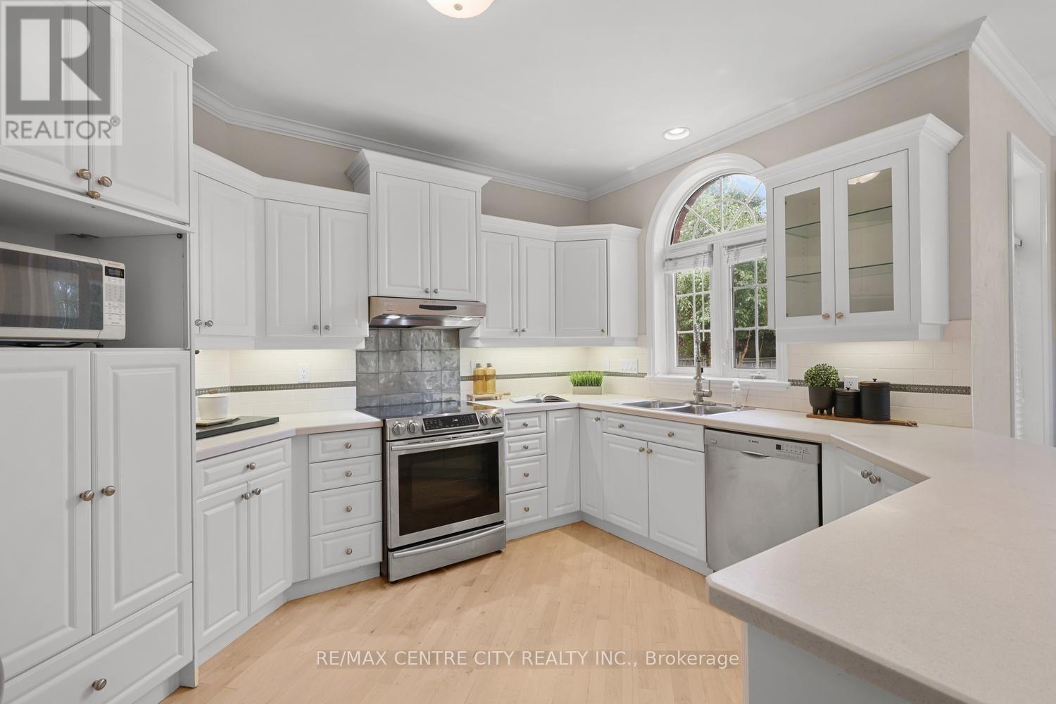 1941 STANDFIELD ROAD - 17