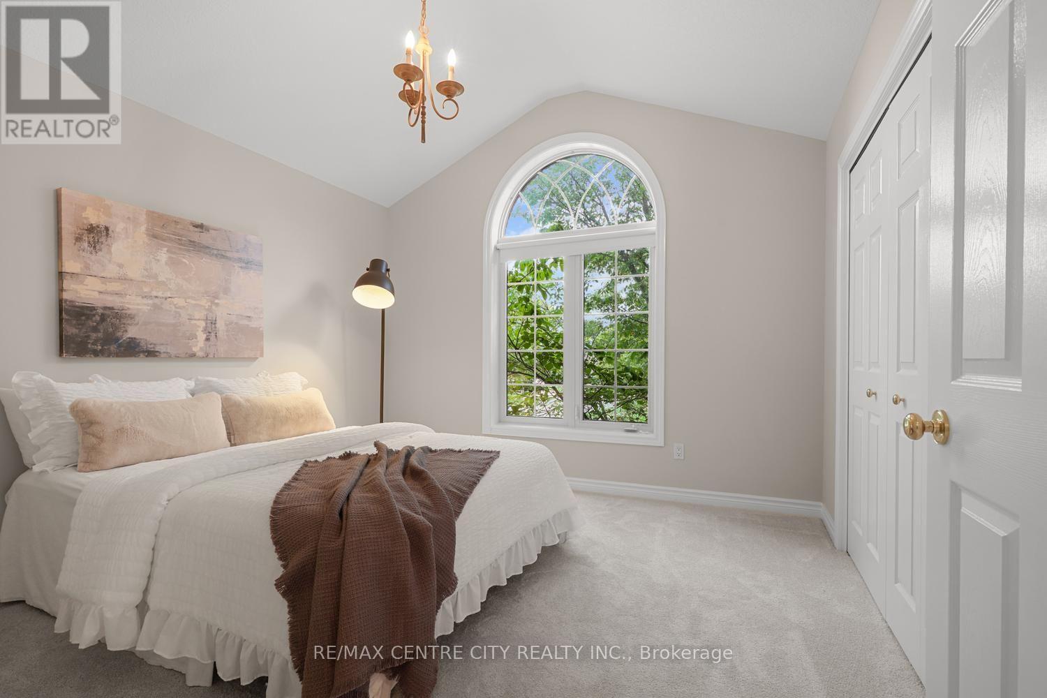 1941 STANDFIELD ROAD - 27