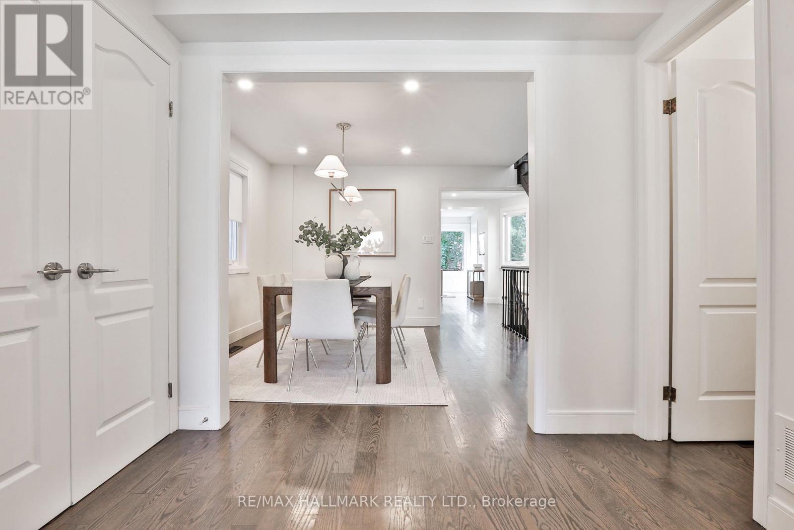 163 Roe Avenue, Toronto — photo 3