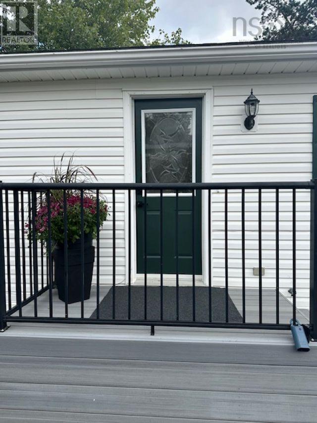 8 Tenth Street, Lucasville — photo 4