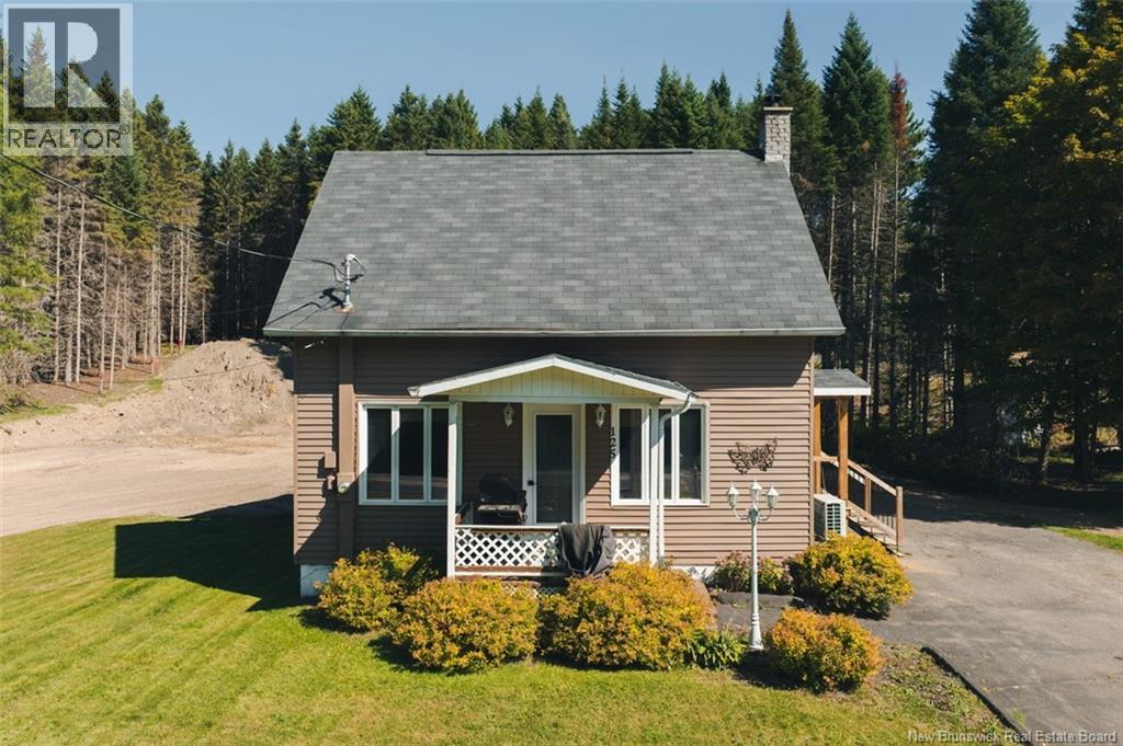 125 Riviere-Verte Road, Rivière-Verte — photo 1