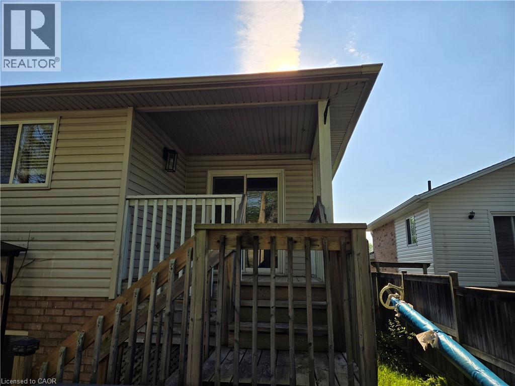 73 FOXTAIL Avenue, Welland — photo 9