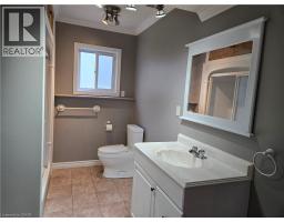 73 Foxtail Avenue, Welland, ON L3C7J6 Photo 25