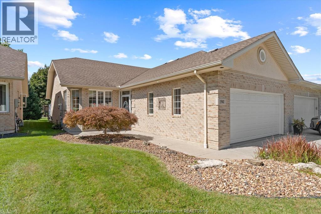 1941 Blue Heron DRIVE, Windsor — photo 2