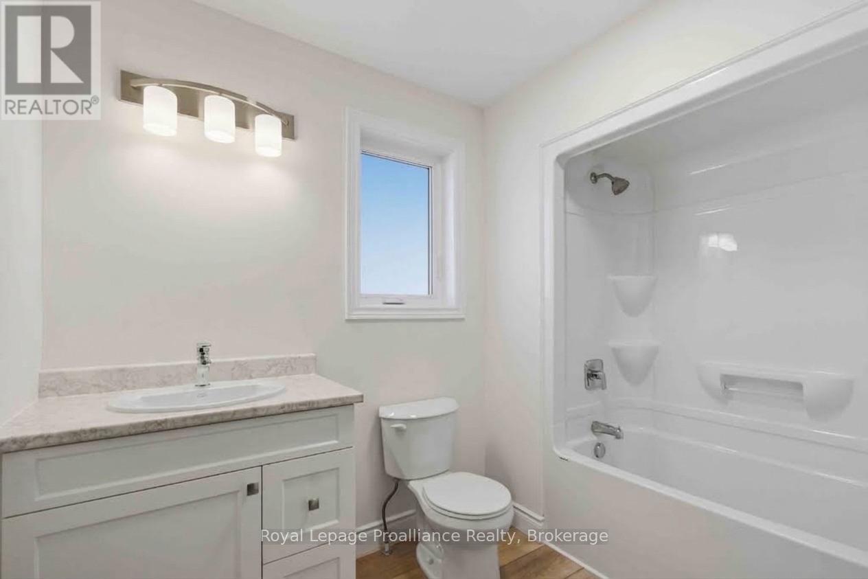 18 CLAYTON JOHN AVENUE - Image 18