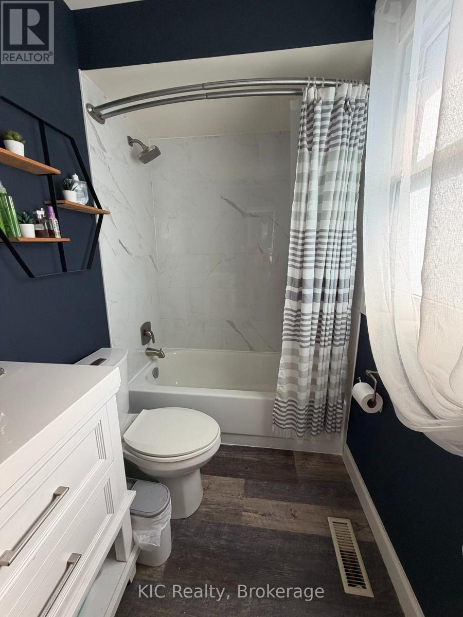 23 MAPLE AVENUE - 13