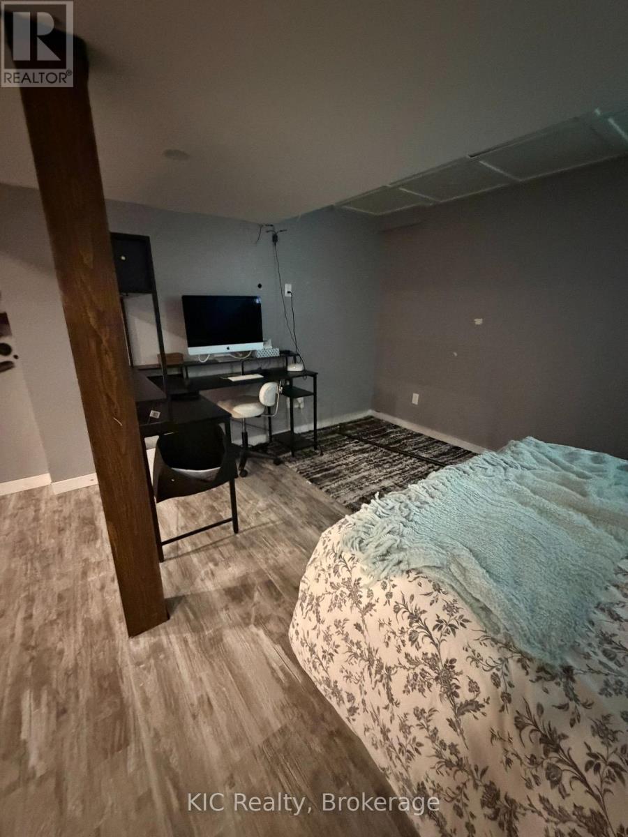 23 MAPLE AVENUE - 24