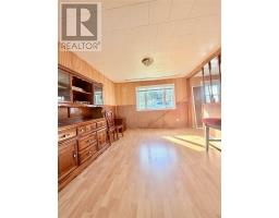 184 Creston Boulevard thumbnail 11