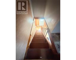 184 Creston Boulevard thumbnail 21