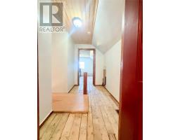 184 Creston Boulevard thumbnail 18
