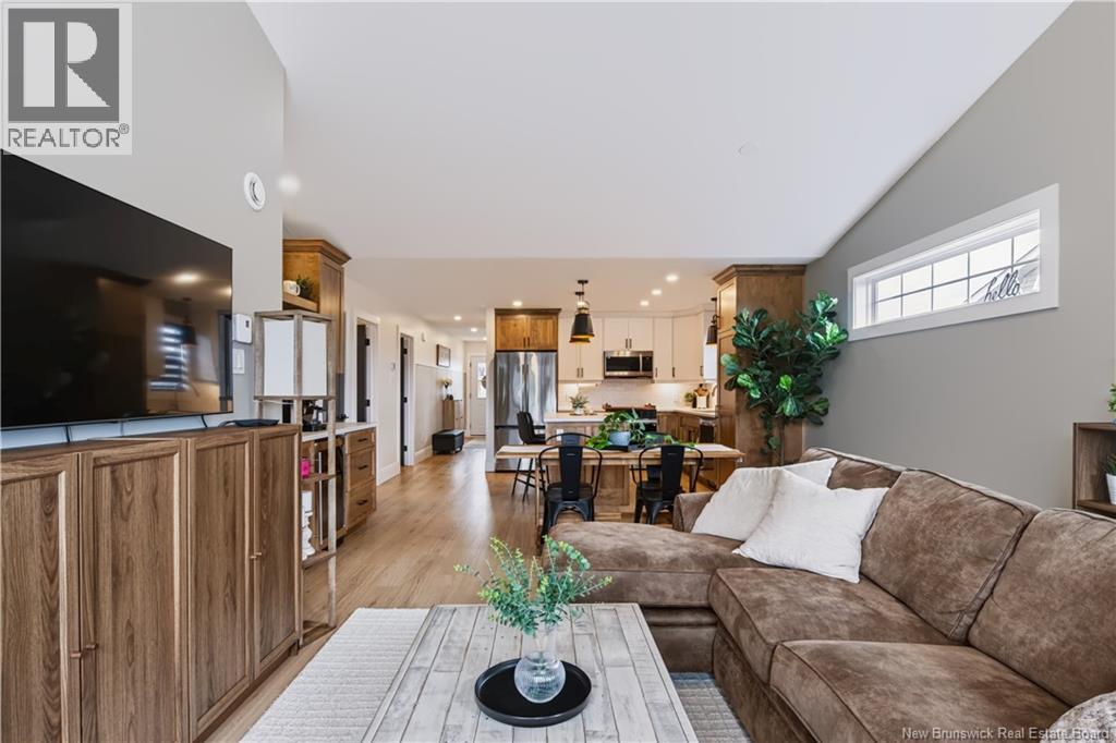 137 Glennorth Street - 13