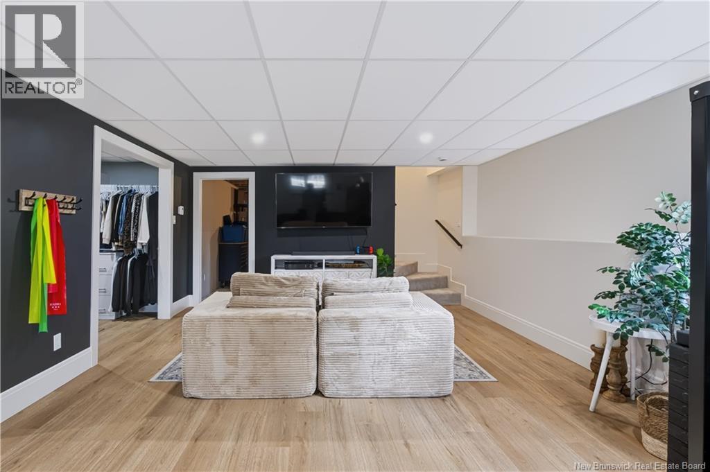 137 Glennorth Street - 28