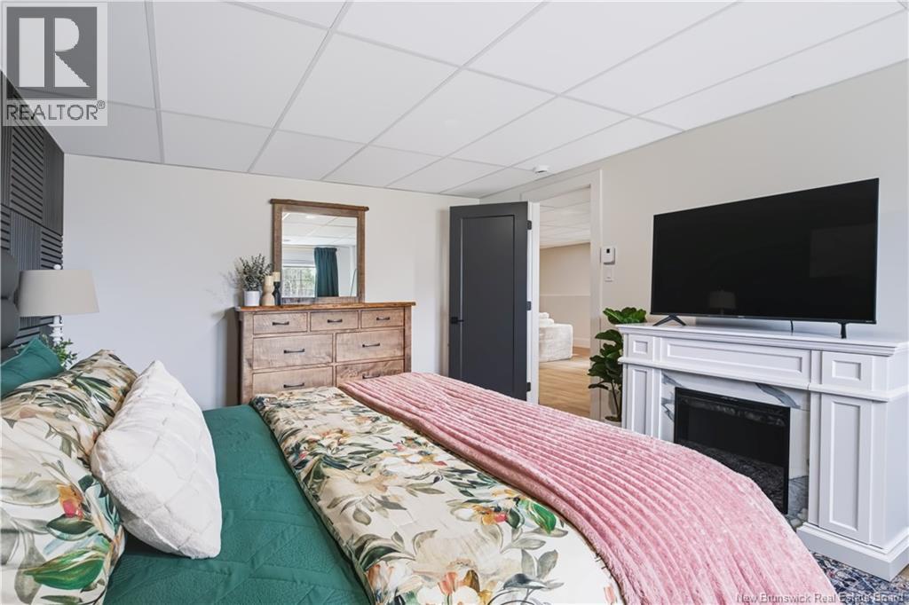 137 Glennorth Street - 33