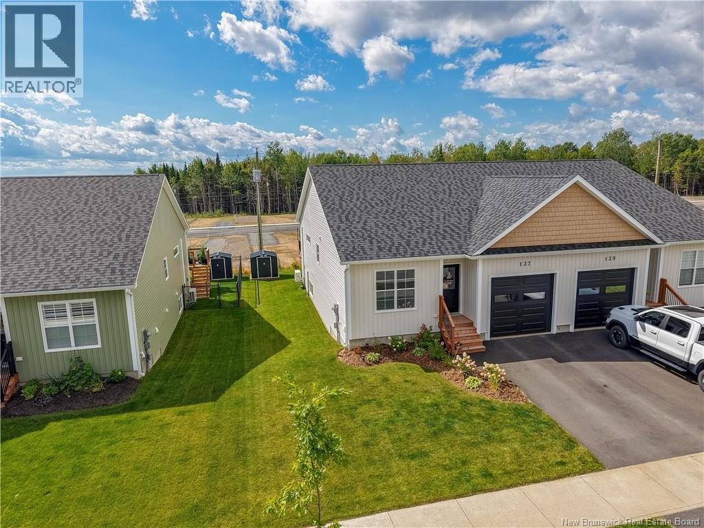 137 Glennorth Street - 41