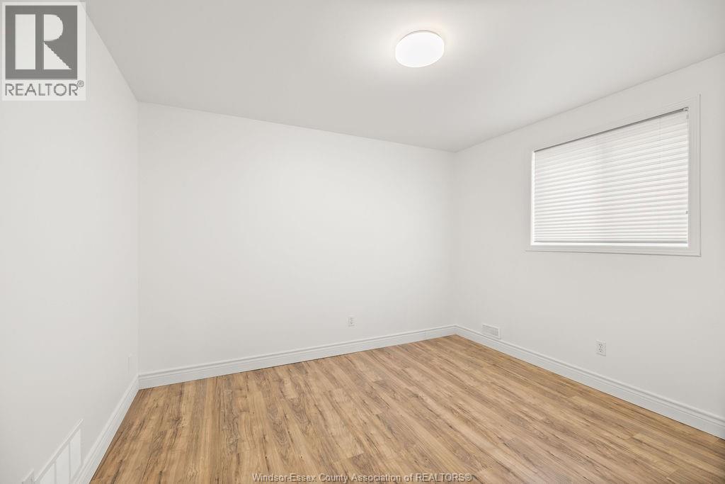 1575 VOLLANS STREET - Image 28