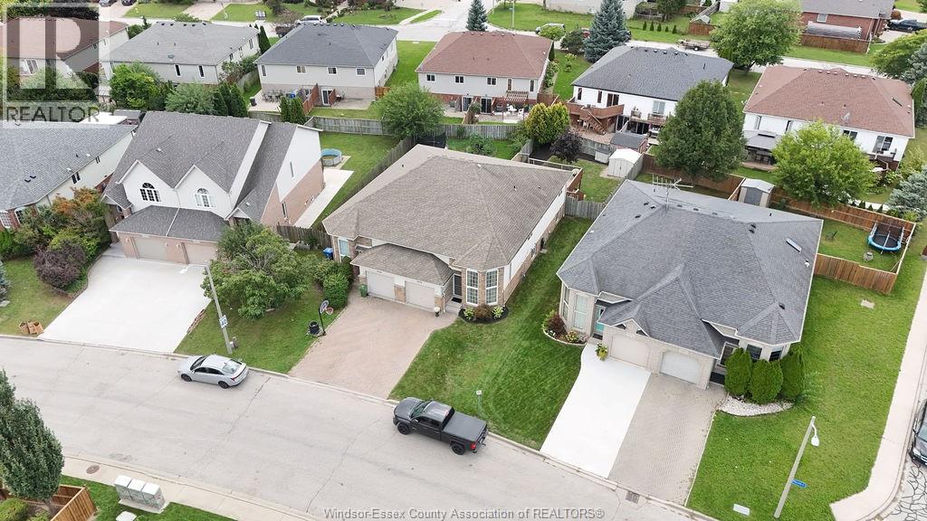 1575 VOLLANS STREET - Image 35
