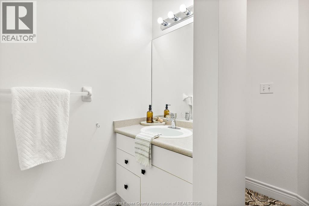 1575 VOLLANS STREET - Image 27