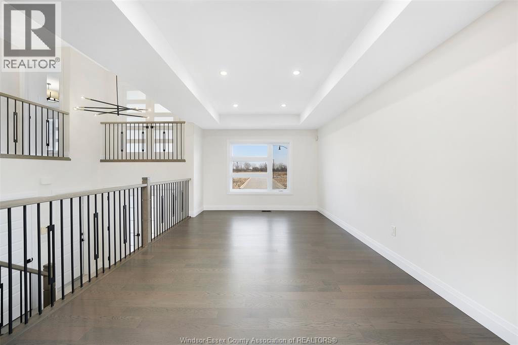 2410 PARTINGTON, Windsor — photo 4