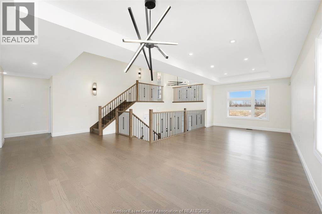 2410 PARTINGTON, Windsor — photo 9