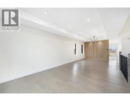 5pc Ensuite bath - 2410 Partington, Windsor, ON N9E0A8 Photo 6