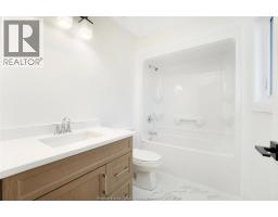 2410 Partington, Windsor, ON N9E0A8 Photo 18