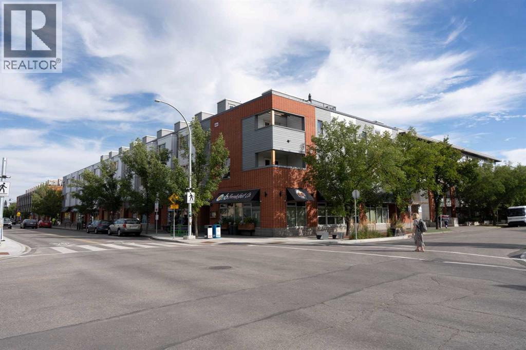 #204 830 Centre Avenue NE - 42