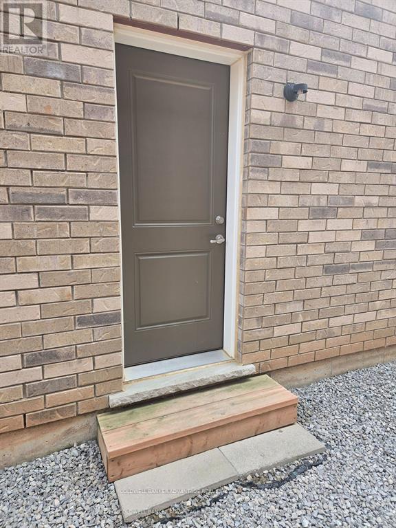 49 LYMBURNER STREET, Pelham (Fonthill) — photo 9