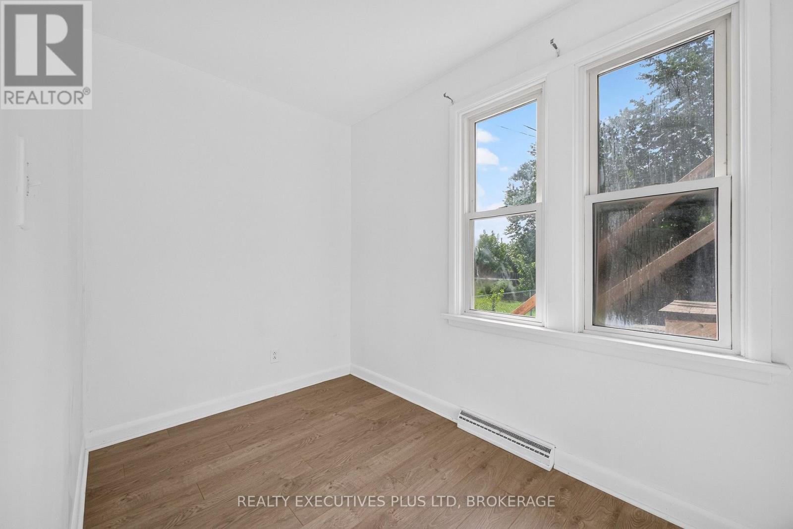 4119 DYSON AVENUE - 11