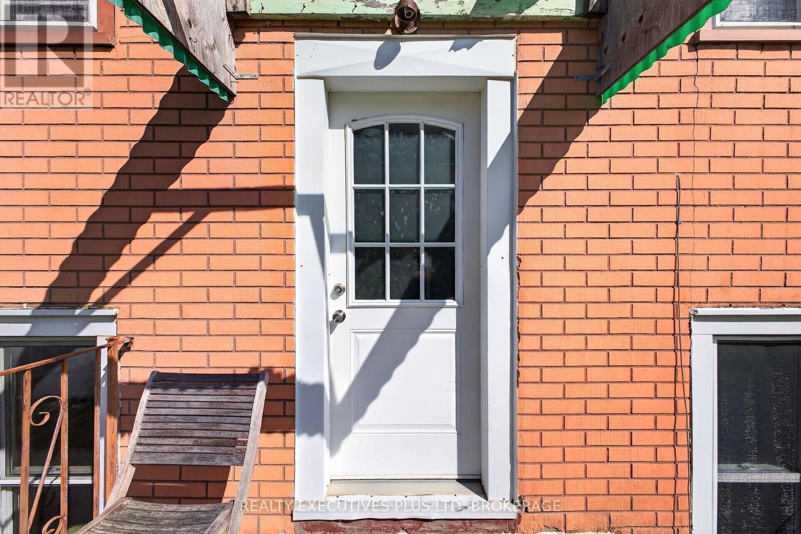 4119 DYSON AVENUE - 38