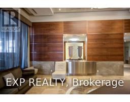 809 - 761 Bay Street, Toronto, ON M5G2R2 Photo 10