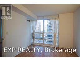 809 - 761 Bay Street, Toronto, ON M5G2R2 Photo 16